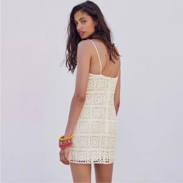 Zara White Crochet Mini Dress - Image 4