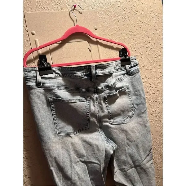 m Jeans By Maurices Light Colored Mid-Rise Kick Boot Ankle Jeans Woman’s Size 16 - Image 12