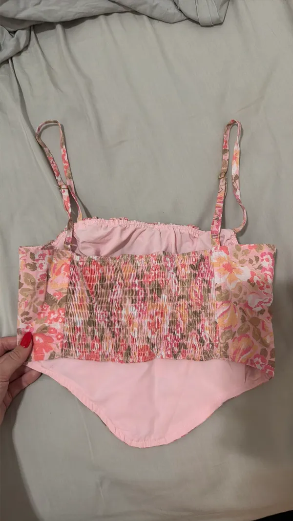 Showpo pink floral top - Image 2