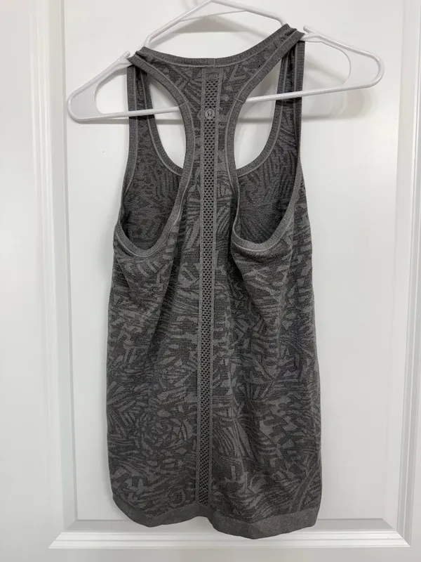 Lululemon Swiftly Tech Gray Patterned Racerback Tank Women’s Small - Image 5