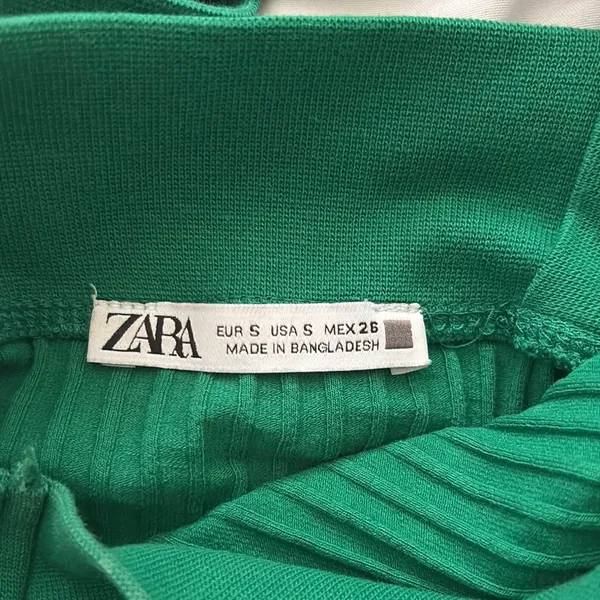 Zara Green Cross-Back Ribbed Tank Top - Image 3