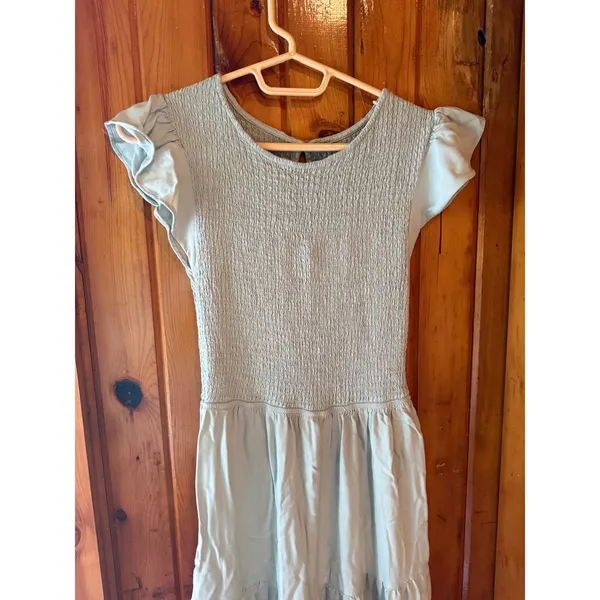 KYL Light Green Smocked Tiered Maxi Dress Flutter Sleeve‎ size Medium - Image 6