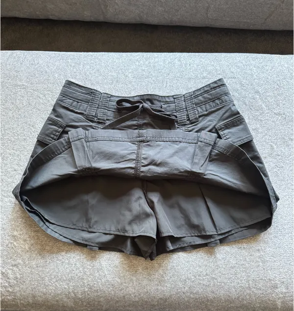 Hollister Cargo Mid-Rise Mini Skirt - Image 3