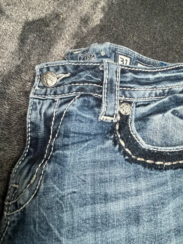Miss Me Signature Bootcut Jeans Size 31 Embellished Pockets Distressed - Image 2