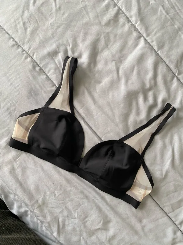 Victoria's Secret NWOT Bralette Plunge Black & Beige Mesh Size LARGE - Image 4
