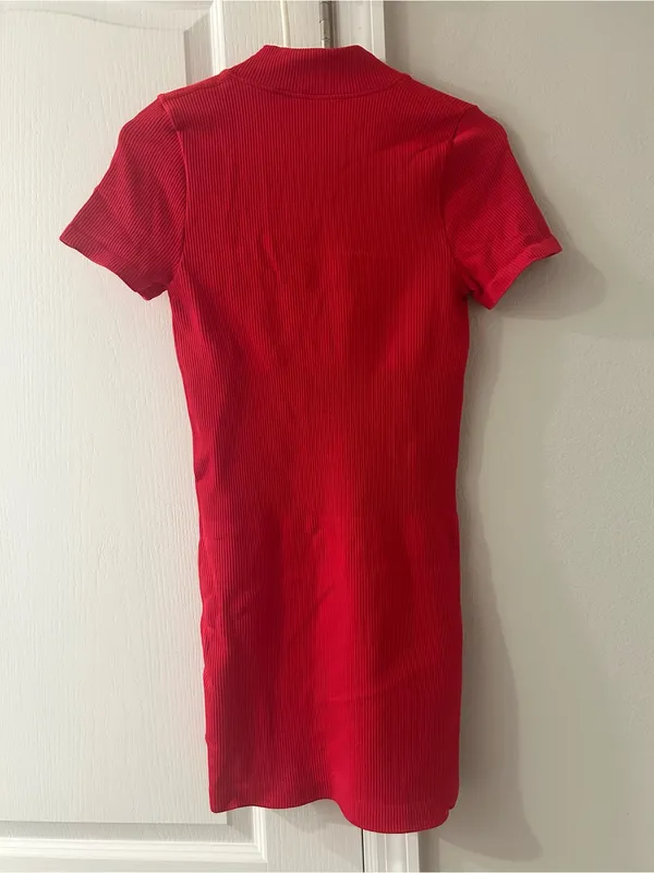 OQQ Red Ribbed Zip-Front Short Sleeve Bodycon Dress - Image 4