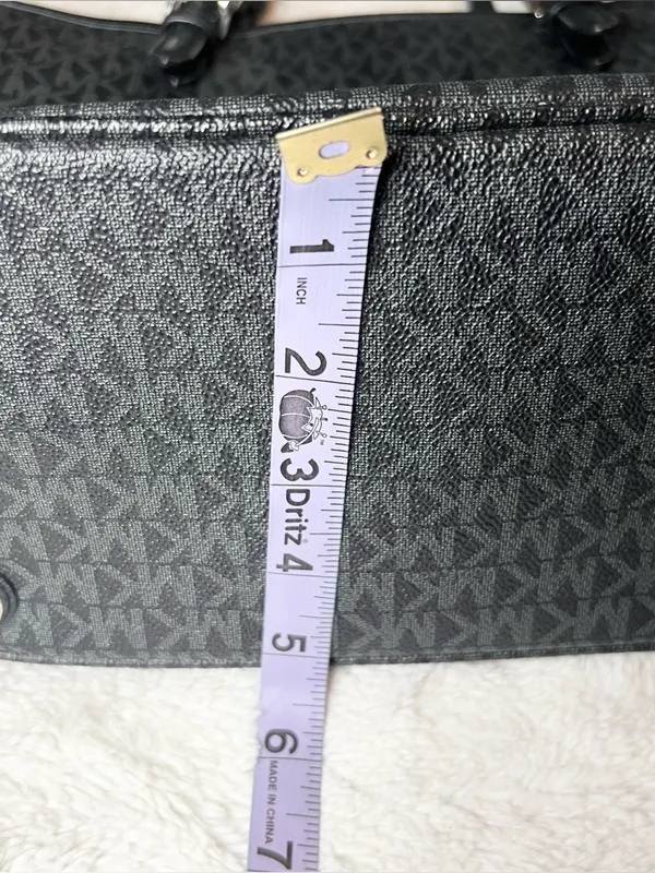 Michael Kors Black Signature MK Logo Jet Set Tote Bag with Front Pocket - Image 15