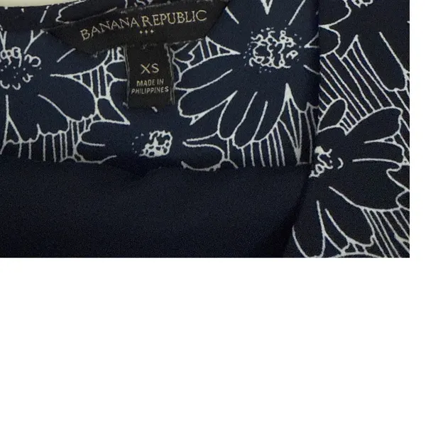 Banana Republic Spaghetti Strap Tank Camisole Floral Navy White Top Size XS - Image 4