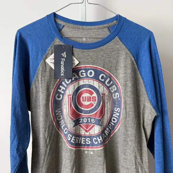 Fanatics‎ M Gray Chicago Cubs 2016 World Series Champions Raglan Shirt Sporty - Image 2