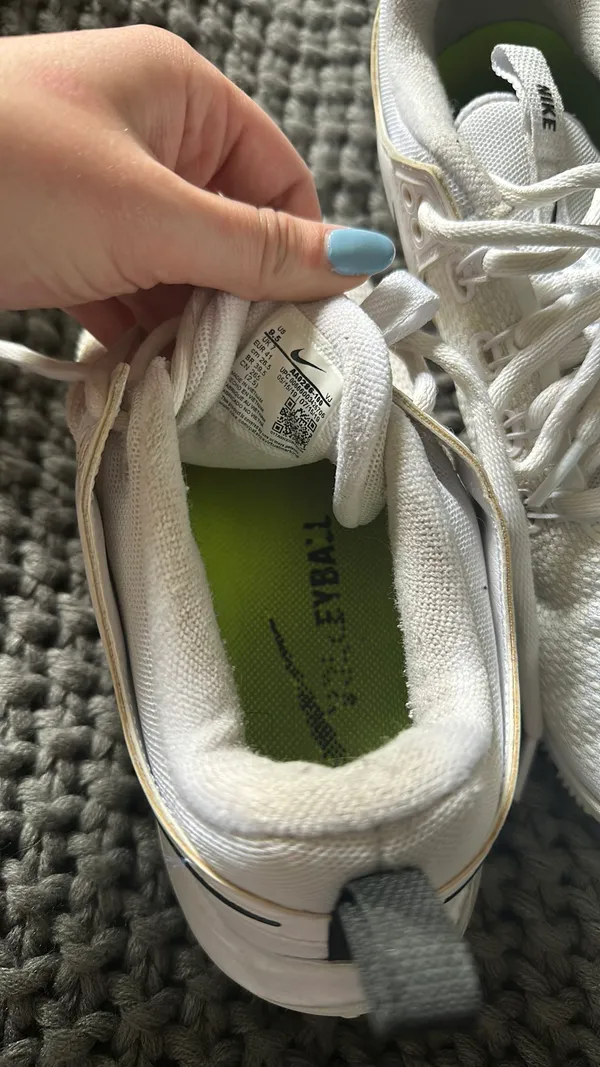 Volleyball Shoes - Image 2