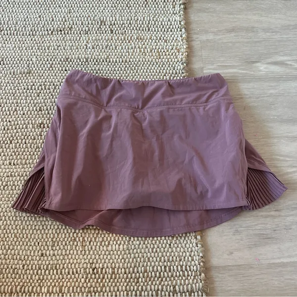 Lululemon Play Off The Pleats Skirt *13" Size 4 - Figue - Image 3