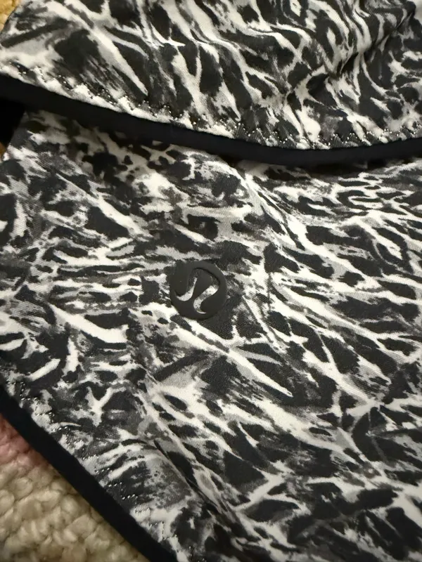 Lululemon Reversible Surf Short II  - Image 3