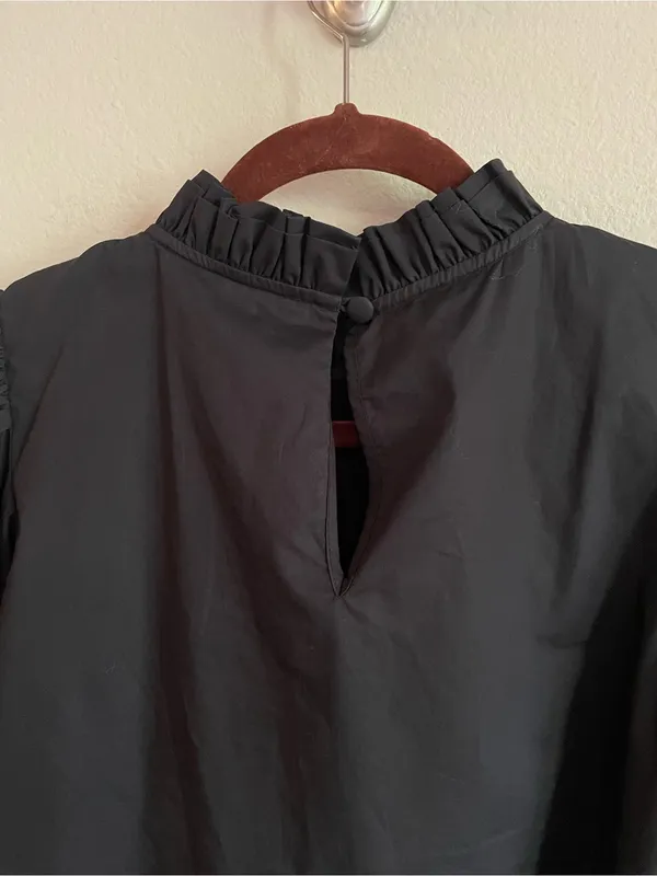 Hunter Bell Stella Top Black Puff Sleeves Ruffle Neck Poplin Blouse Size M - Image 6