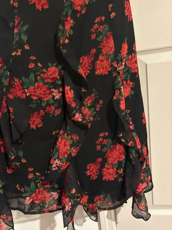 American Eagle Black and red floral maxi dress - Image 3