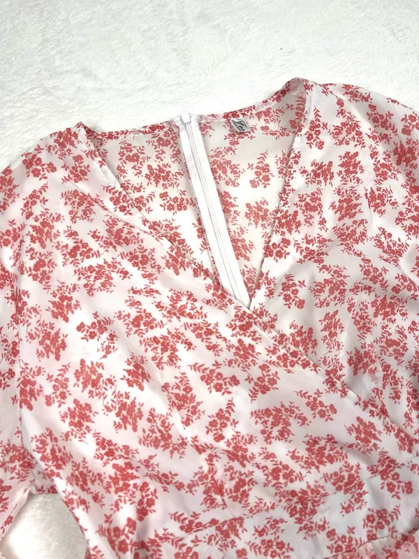 Relipop Pink Floral Deep V-Neck Long Sleeve Ruffle Romper Size XL - Image 2