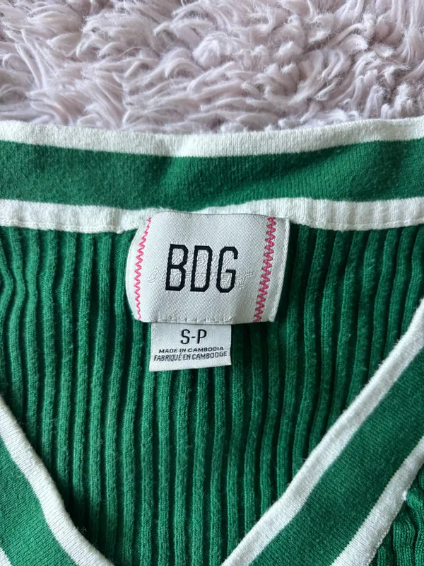 BDG Green Long Sleeve Urban Outfitters - Image 2