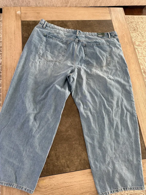 Wild Fable™ Women's Mid-Rise Barrel Jeans - Light Wash plus size 26/32 - Image 6