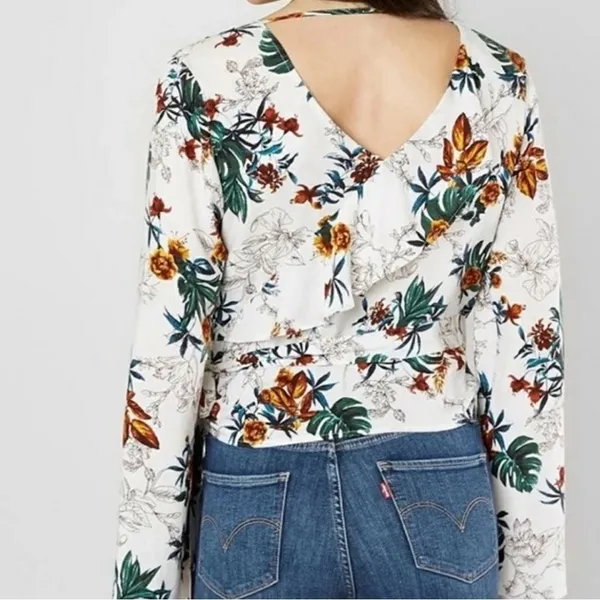 Gimmicks by BKE Floral Wrap Blouse H5 - Image 2