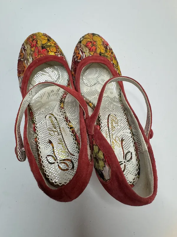 Poetic Licence Feminine Encounters Red Heels Size 7.5M - Image 4