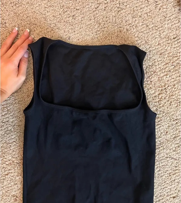 Square neck black bodysuit  - Image 2