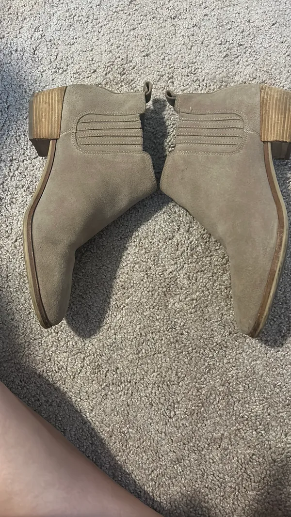 Michael Kors Tan Suede ankle boot - Image 8