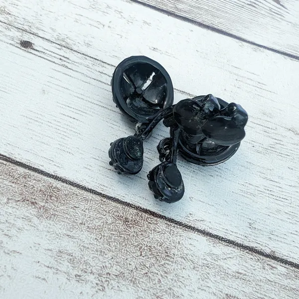 Vintage Clip On Earrings - Black Dangle 1 & 1/8" - Poor Condition - Image 2