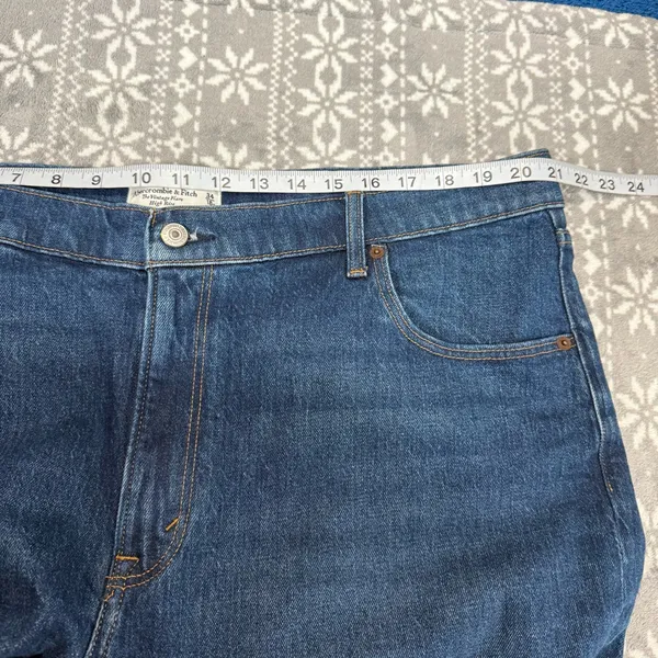 Abercrombie & Fitch The Vintage High Rise‎ Flare Raw Hem Medium Wash 34/18 Short - Image 9