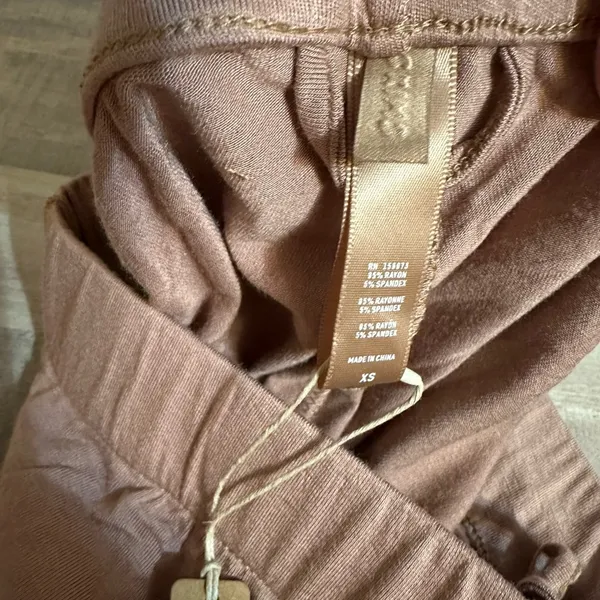 SKIMS Knit Pajama Lounge Sleep Shorts SIENNA XS Style#:AP-SHO-0211‎ High Rise - Image 2