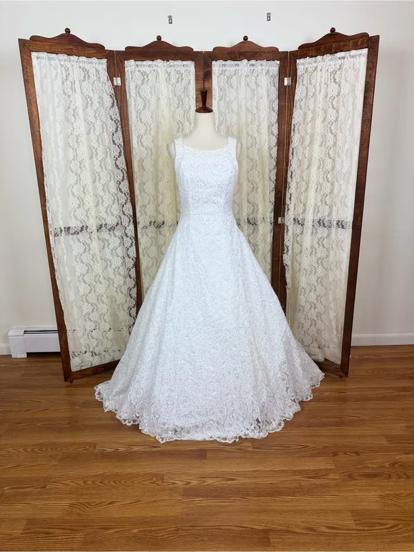 Gorgeous Vintage 90s Sequin and Lace Wedding Gown - Image 3