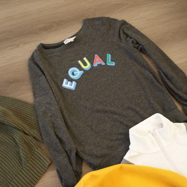Women’s sweaters XS, vans, holister, wildfox, top shop - Image 8