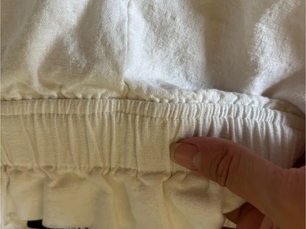 Express Solid White Linen Blend Elastic High Waist Shorts - Image 3
