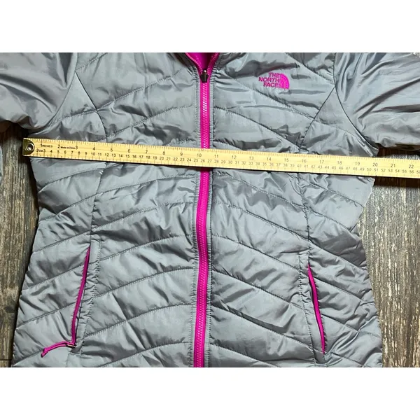 The North Face Mossbud Swirl Reversible Jacket Silver‎ Pink Womens Medium Warm - Image 4