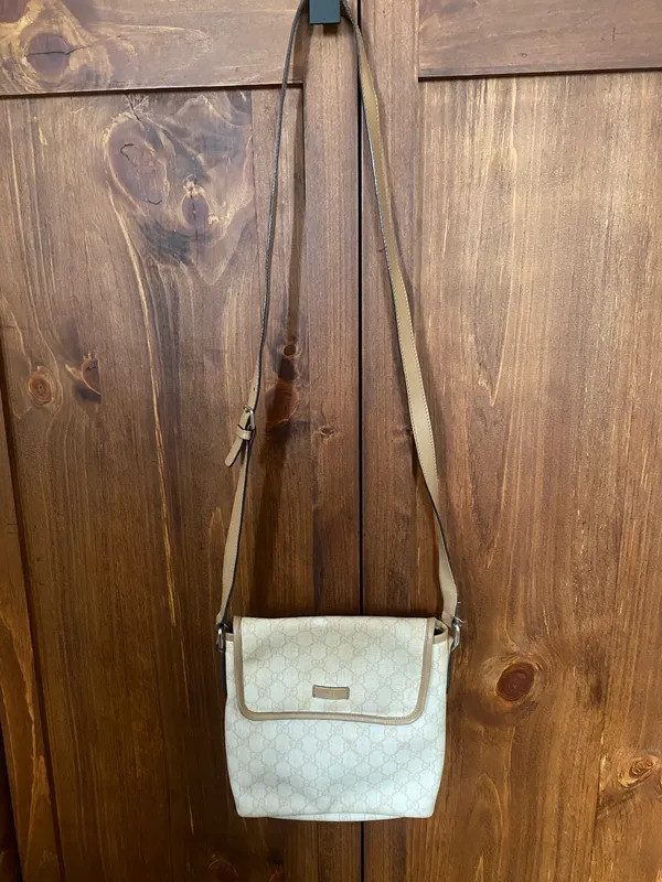 Gucci Crossbody Bag Leather - Image 2