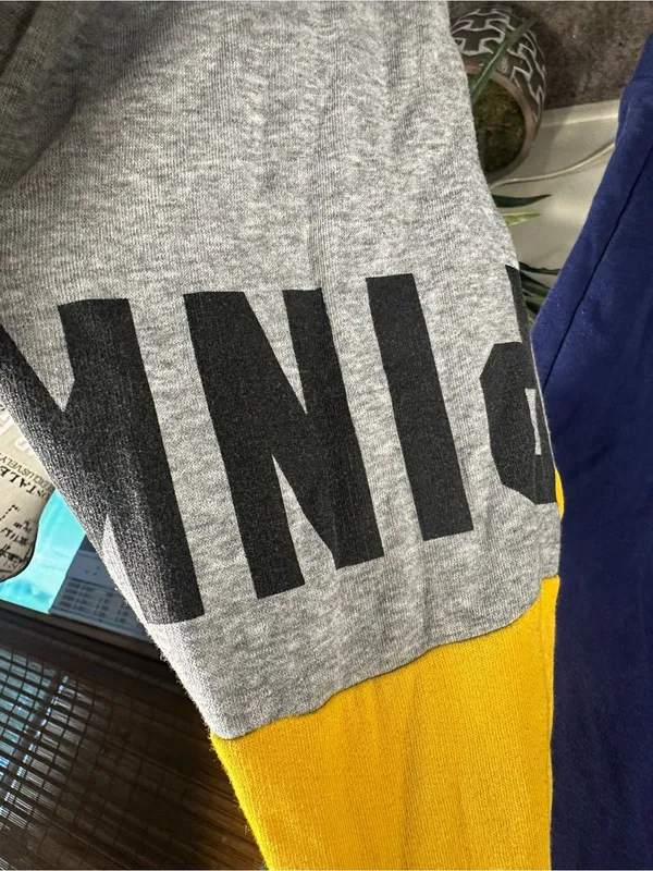 N242. Victorias Secret PINK Victoria's Secret Blue Colorblock Crewneck - Image 4