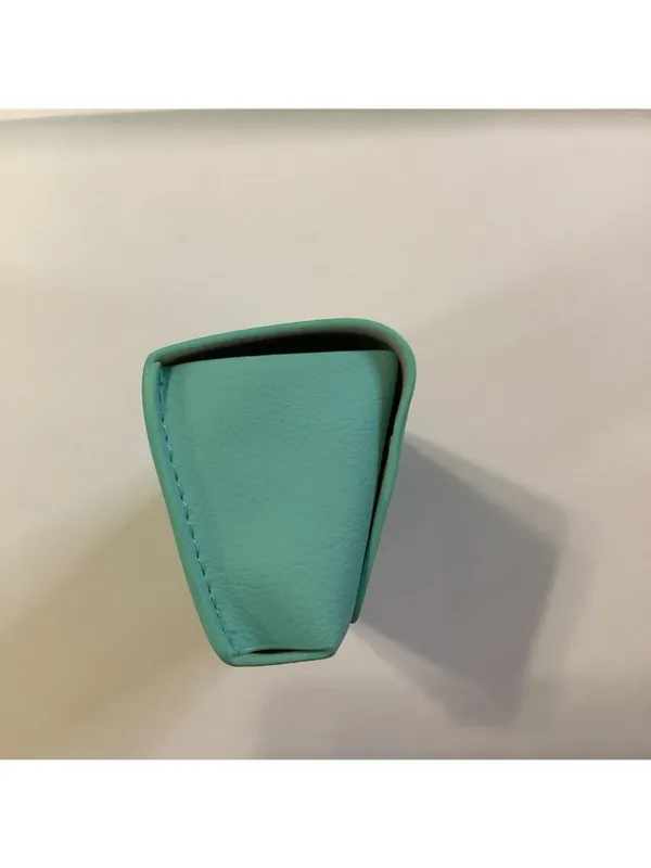 Tiffany & Co. Soft Eyeglass / Sunglasses Case – Teal Magnetic Closure, Preloved - Image 4