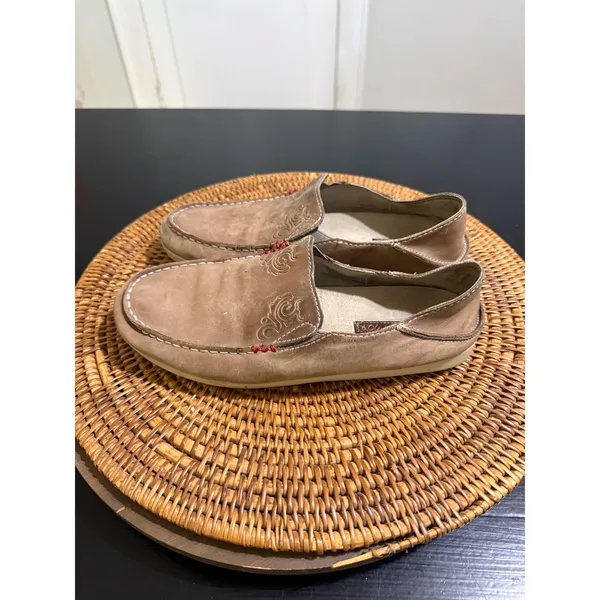 OluKai Women Tan Leather Slip On Loafers Embossed Drop In Heel Shoes - Image 4