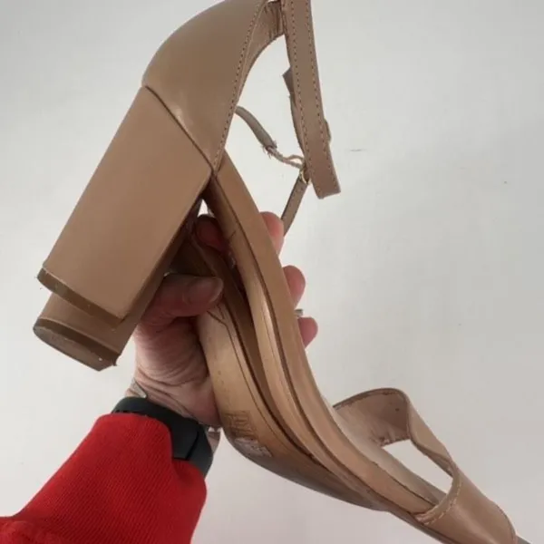 Kelly & Katie Hailee Nude Pump T Strap Sandals Size 8.5‎ - Image 9