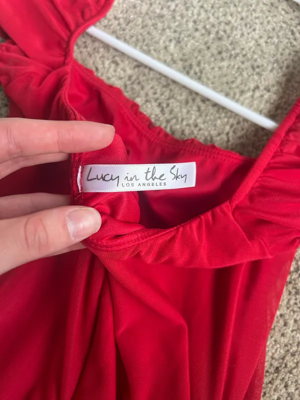 Lucy in the Sky Ruched Bodycon Dress in Red - Image 6