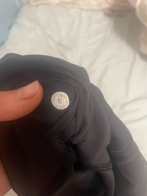Black Lululemon Leggings Wunder Under - Image 3