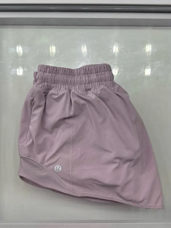 Lululemon Hotty Hot Low-rise Lined Shorts (Ready To Ship) - Image 2