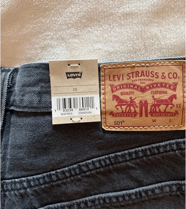 Levi’s 501 Shorts - Image 3