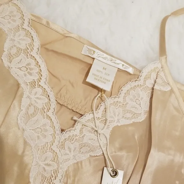 💕GOLD HAWK💕 100% Silk Camisole Gold Size: M NWT - Image 5