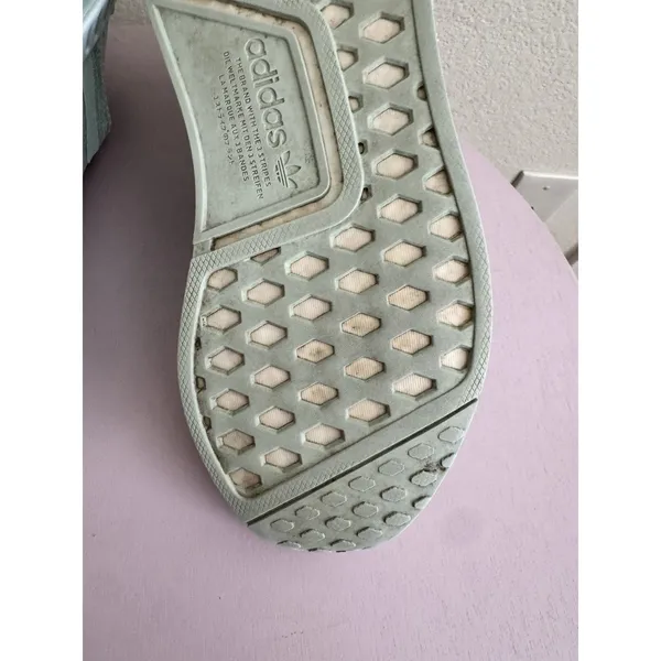 Adidas NMD_R1 Boost Low Top Sneakers Dash Green/Cloud White EF4275 Size 6 - Image 13