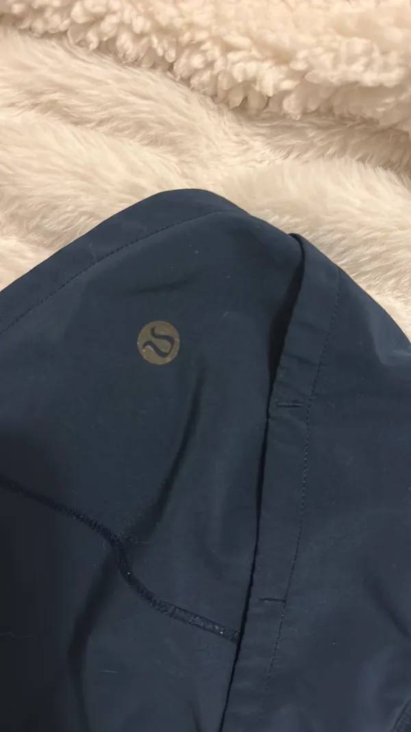 Navy Lululemon Hotty Hot shorts  2.5" - Image 4