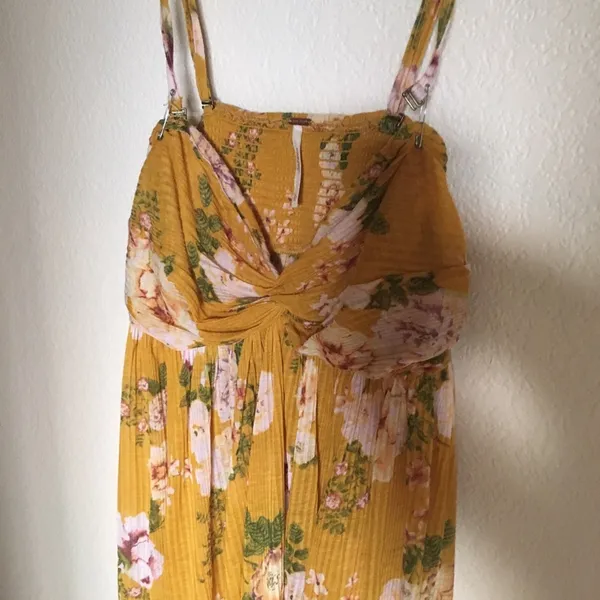 Free People Yellow floral Flowy sundress - Image 3