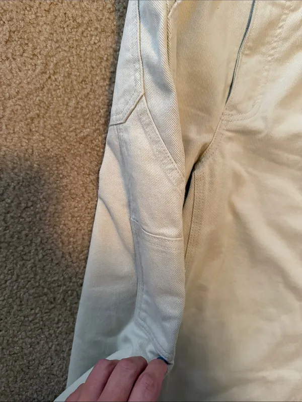 Aritzia TNC Cream Cargo Pants - Image 4