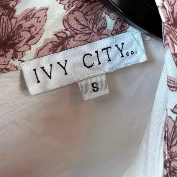 Ivy City Co. Pink Floral Brynley Ruffle High Neck Mini Dress Size Small - Image 3