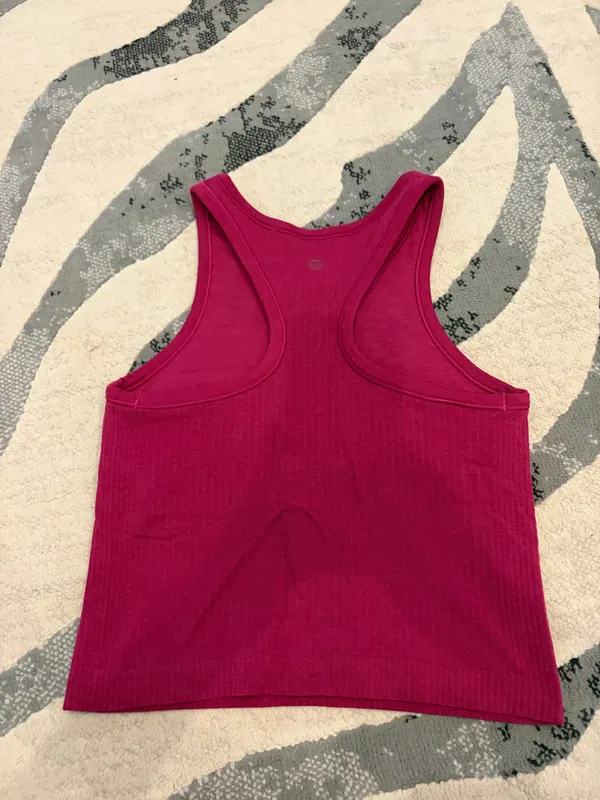 Lululemon tank top - Image 2