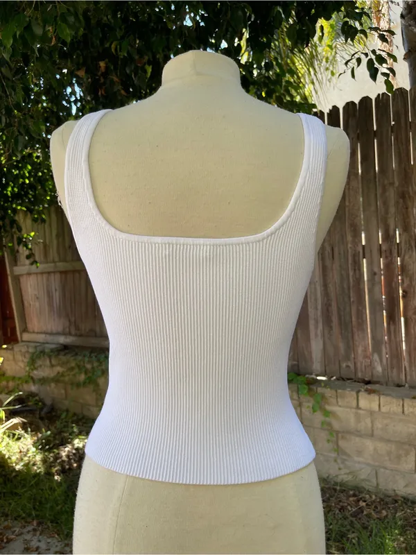 Aritzia Babaton Sculpt White Ribbed Square-Neck low back minimalist streetwear L - Image 3