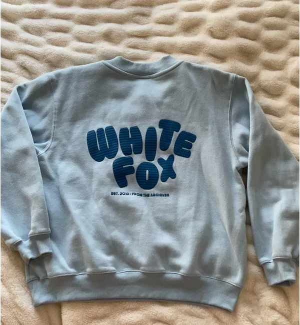 White fox blue crewnekck - Image 2